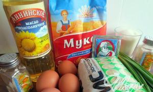 Пошаговый рецепт приготовления пирожков с рисом и яйцом